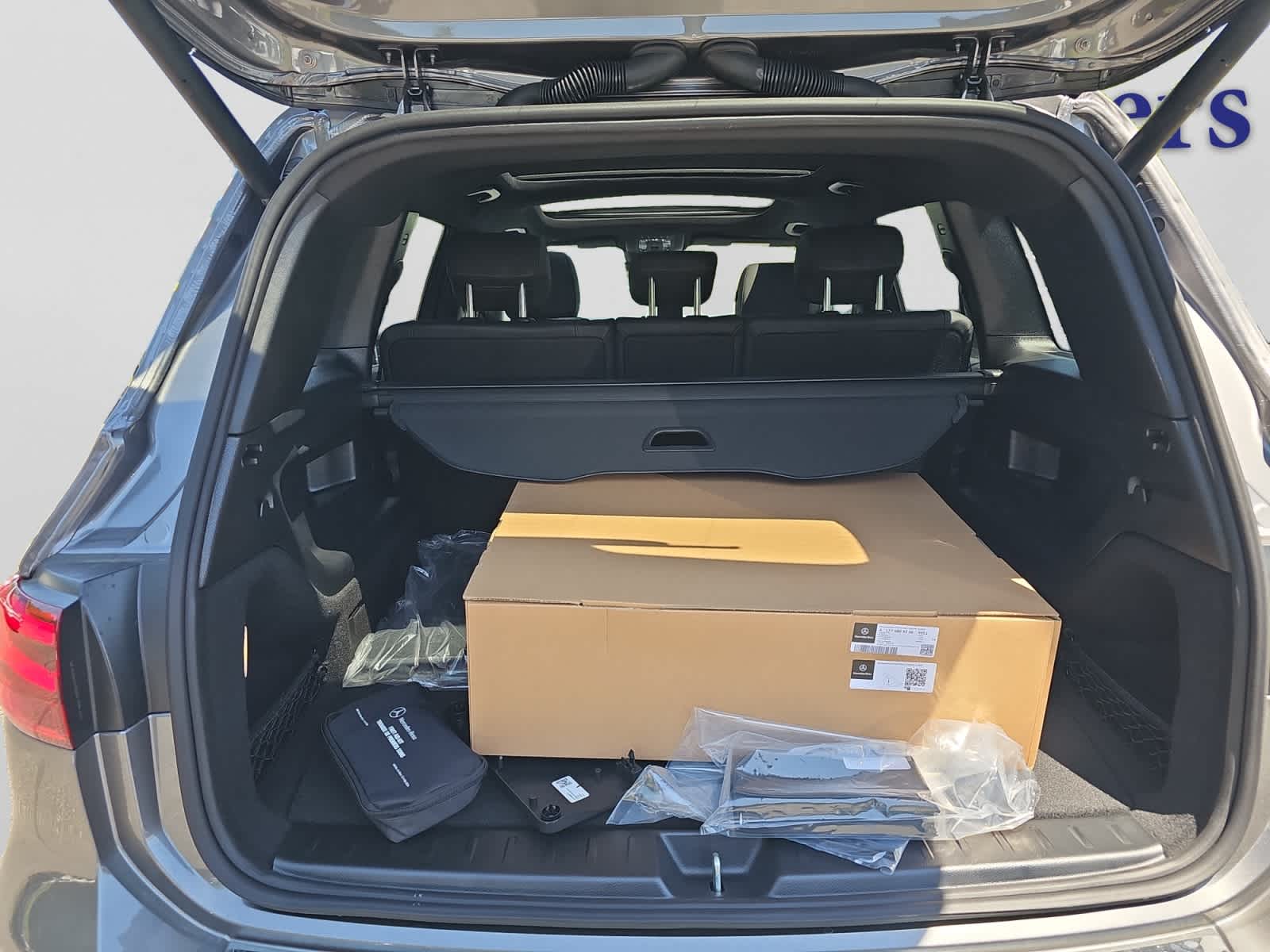 new 2026 Mercedes-Benz GLB 250 car