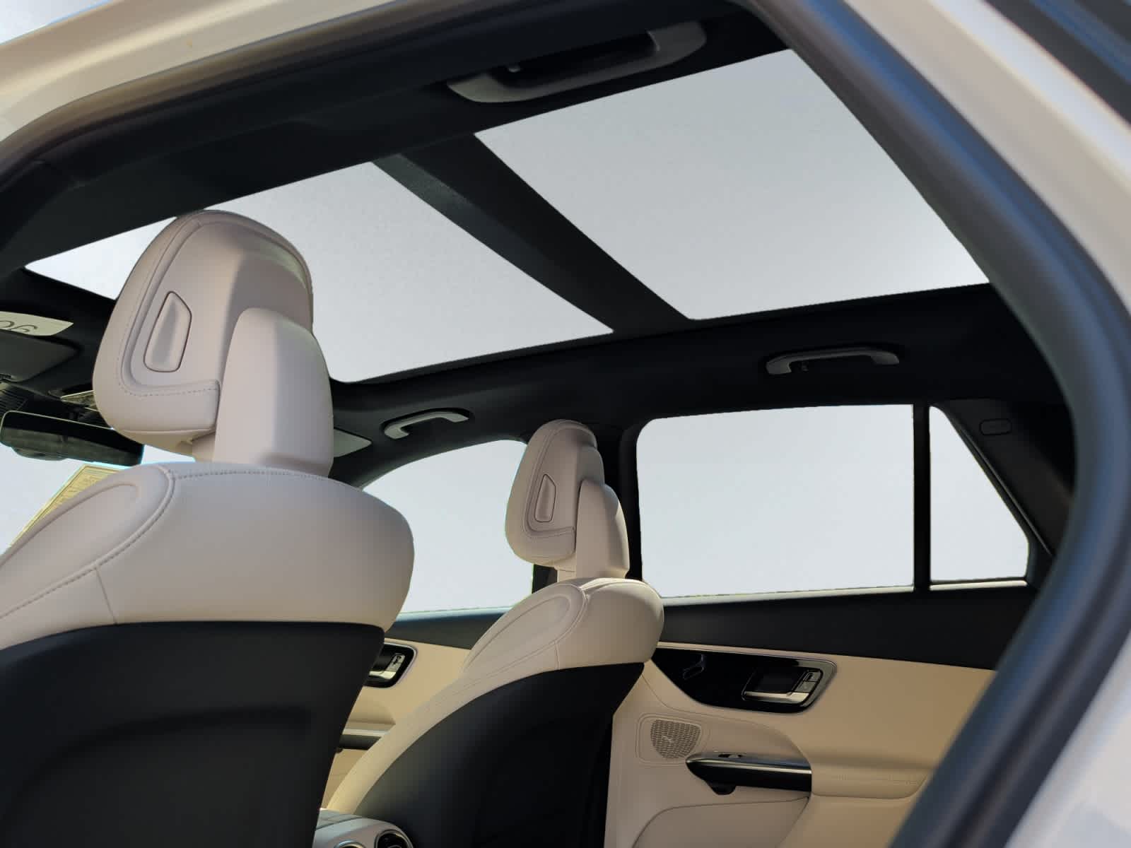 new 2026 Mercedes-Benz GLC 300 car