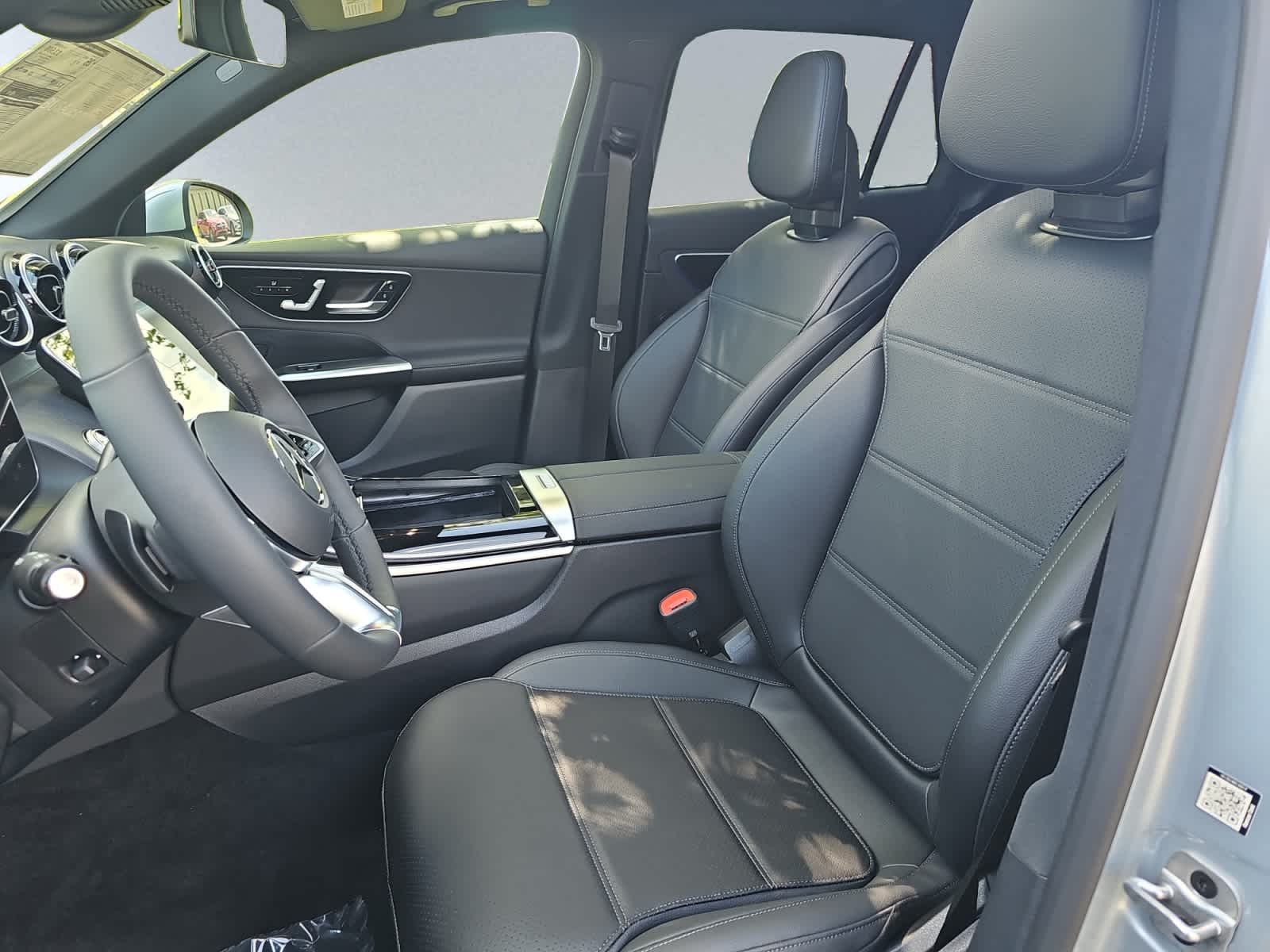 new 2026 Mercedes-Benz GLC 300 car