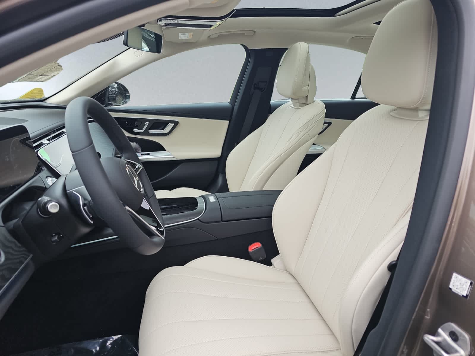 2026 Mercedes-Benz E-Class E350 - Photo 9