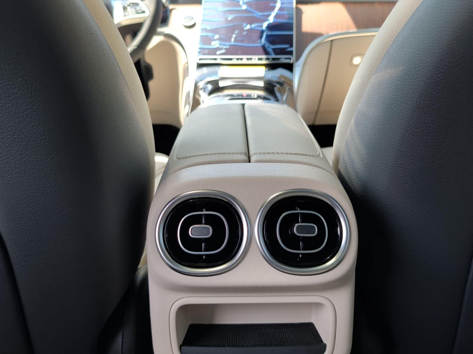 new 2026 Mercedes-Benz GLC 300 car