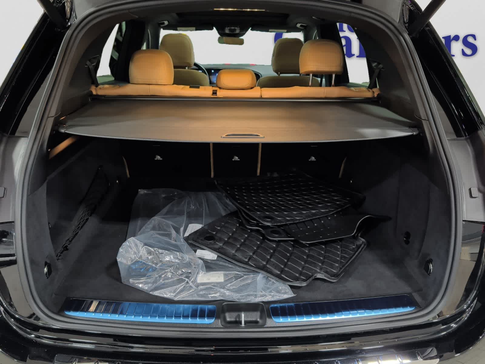 used 2025 Mercedes-Benz GLE 350 car, priced at $69,988