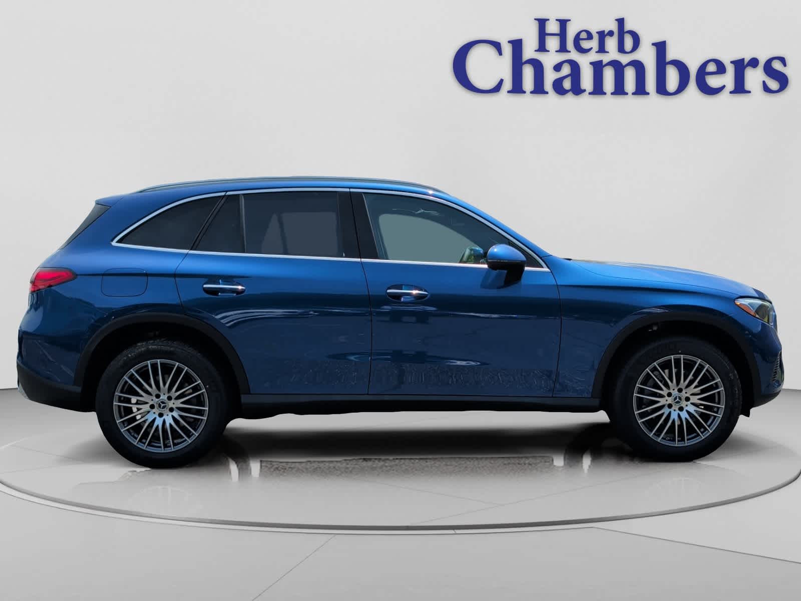 new 2026 Mercedes-Benz GLC 300 car