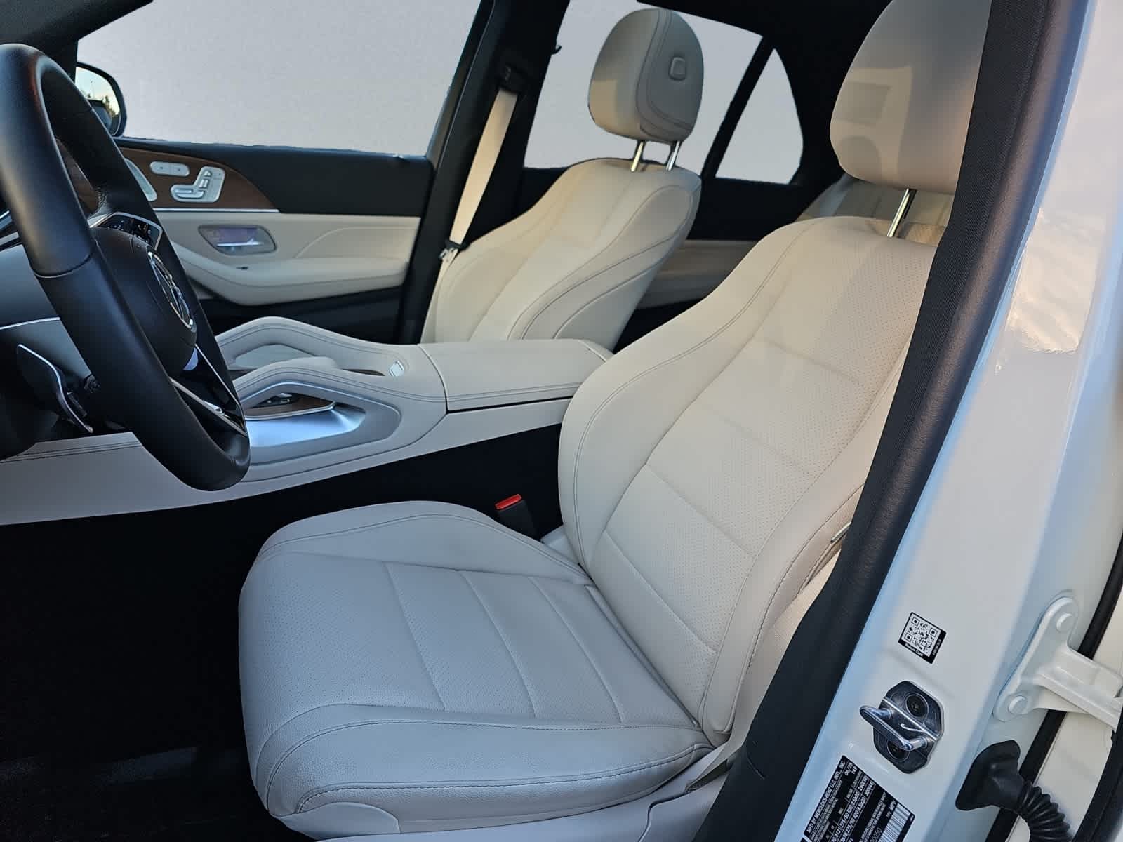 used 2025 Mercedes-Benz GLE 350 car, priced at $61,388