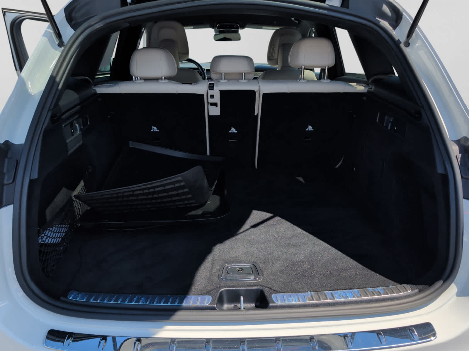 used 2023 Mercedes-Benz GLC 300 car, priced at $39,798