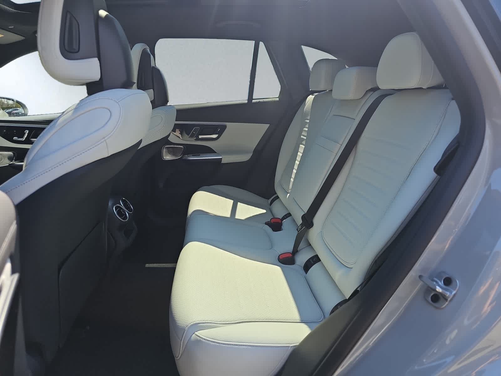 new 2026 Mercedes-Benz GLC 300 car