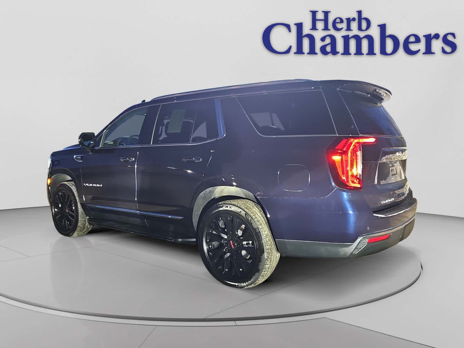 used 2021 GMC Yukon car, priced at $38,888