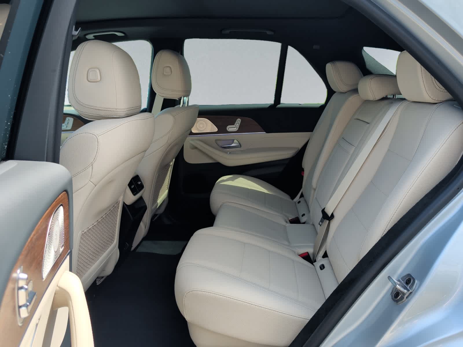 used 2026 Mercedes-Benz GLE 350 car, priced at $64,998