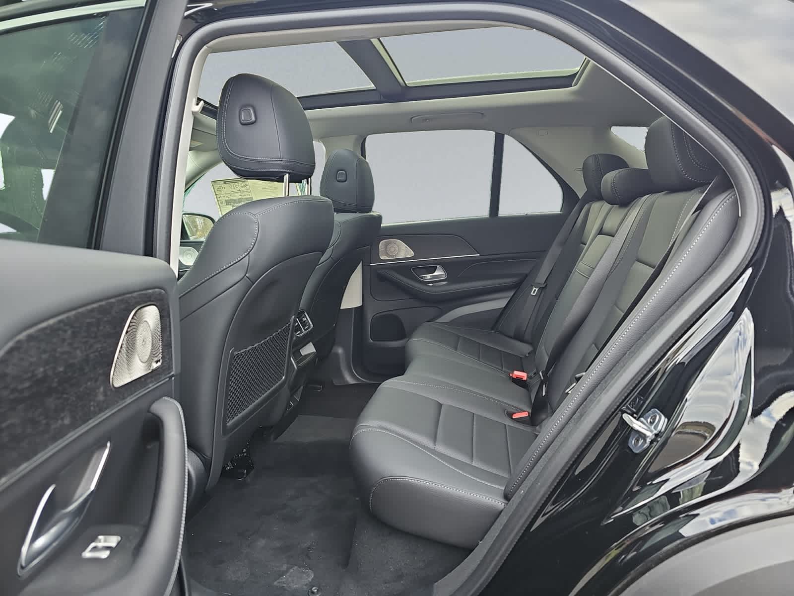 new 2026 Mercedes-Benz GLE 450e car