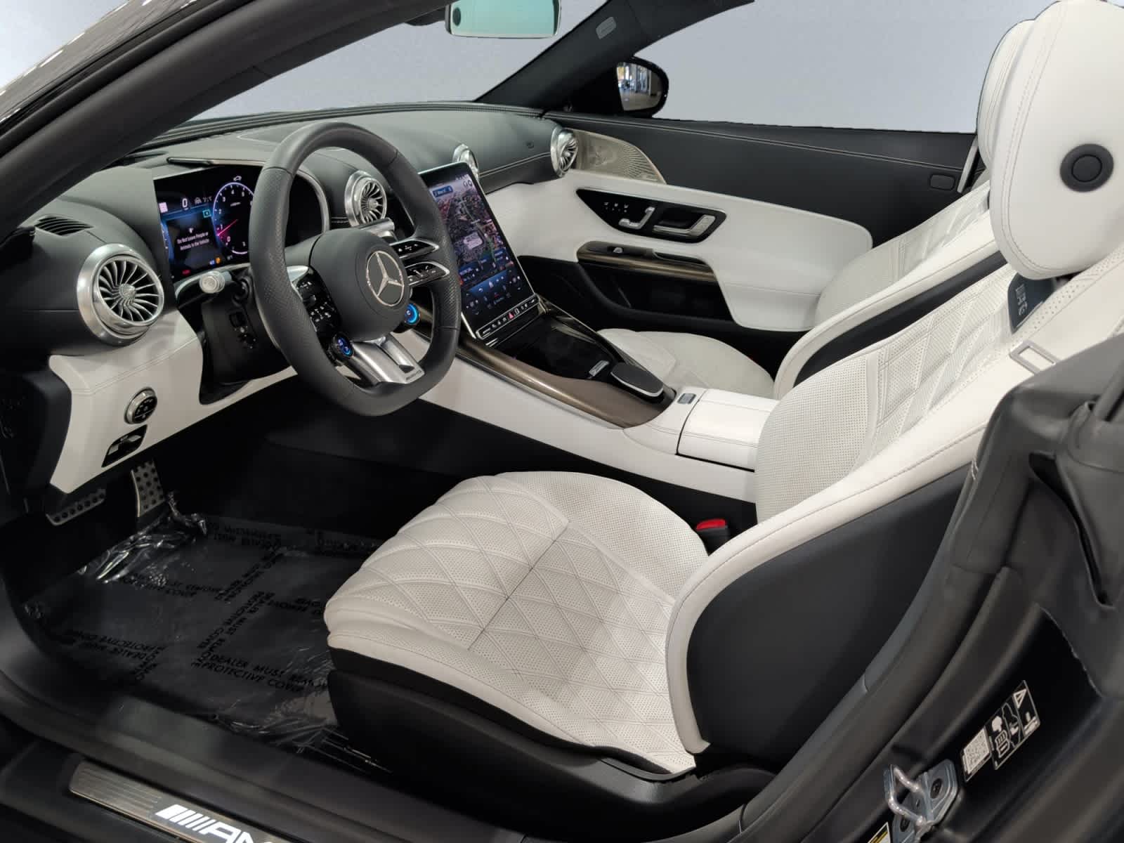 used 2025 Mercedes-Benz AMG SL 55 car, priced at $127,998