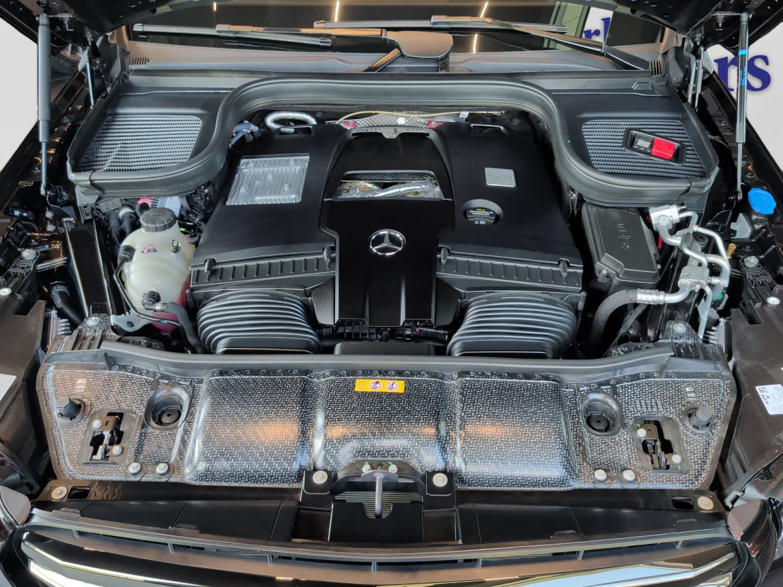 new 2026 Mercedes-Benz GLS 580 car