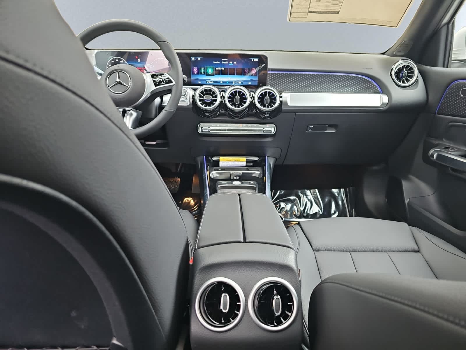 new 2026 Mercedes-Benz GLB 250 car