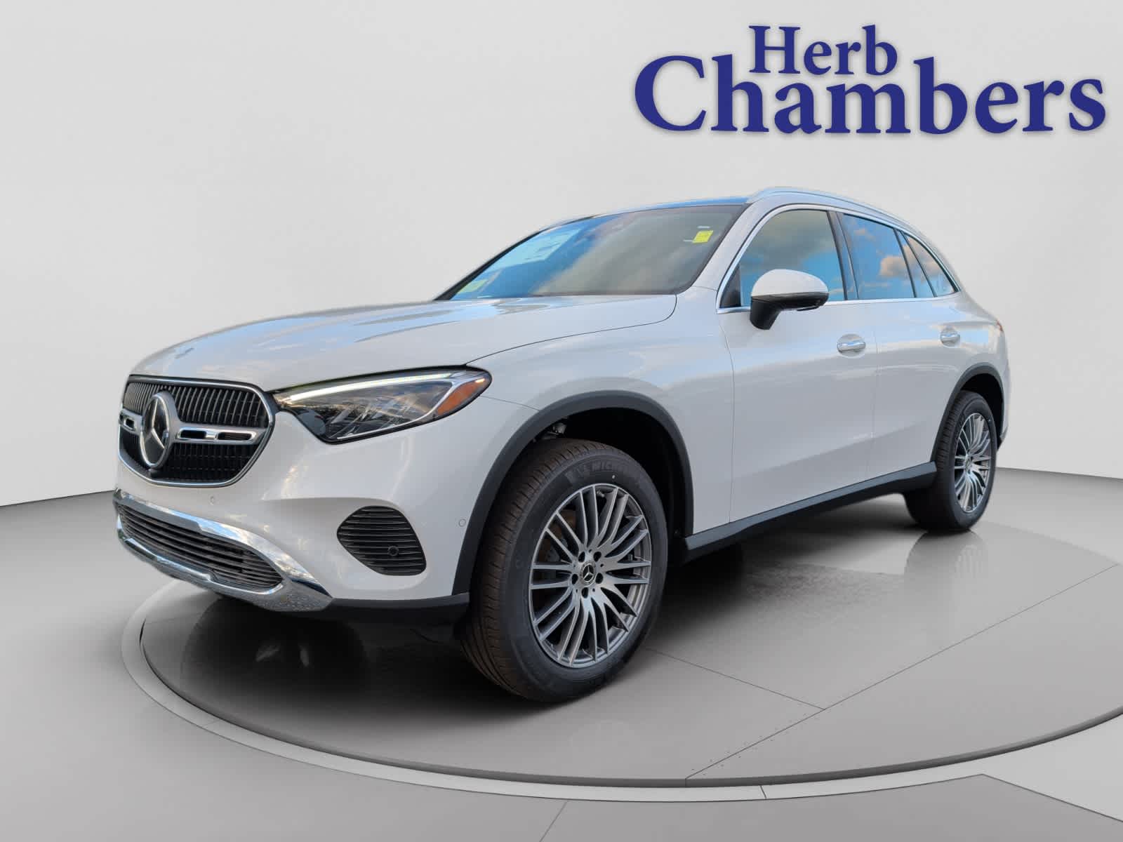 new 2026 Mercedes-Benz GLC 300 car