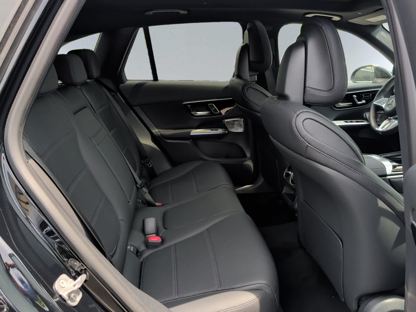 new 2026 Mercedes-Benz GLC 300 car