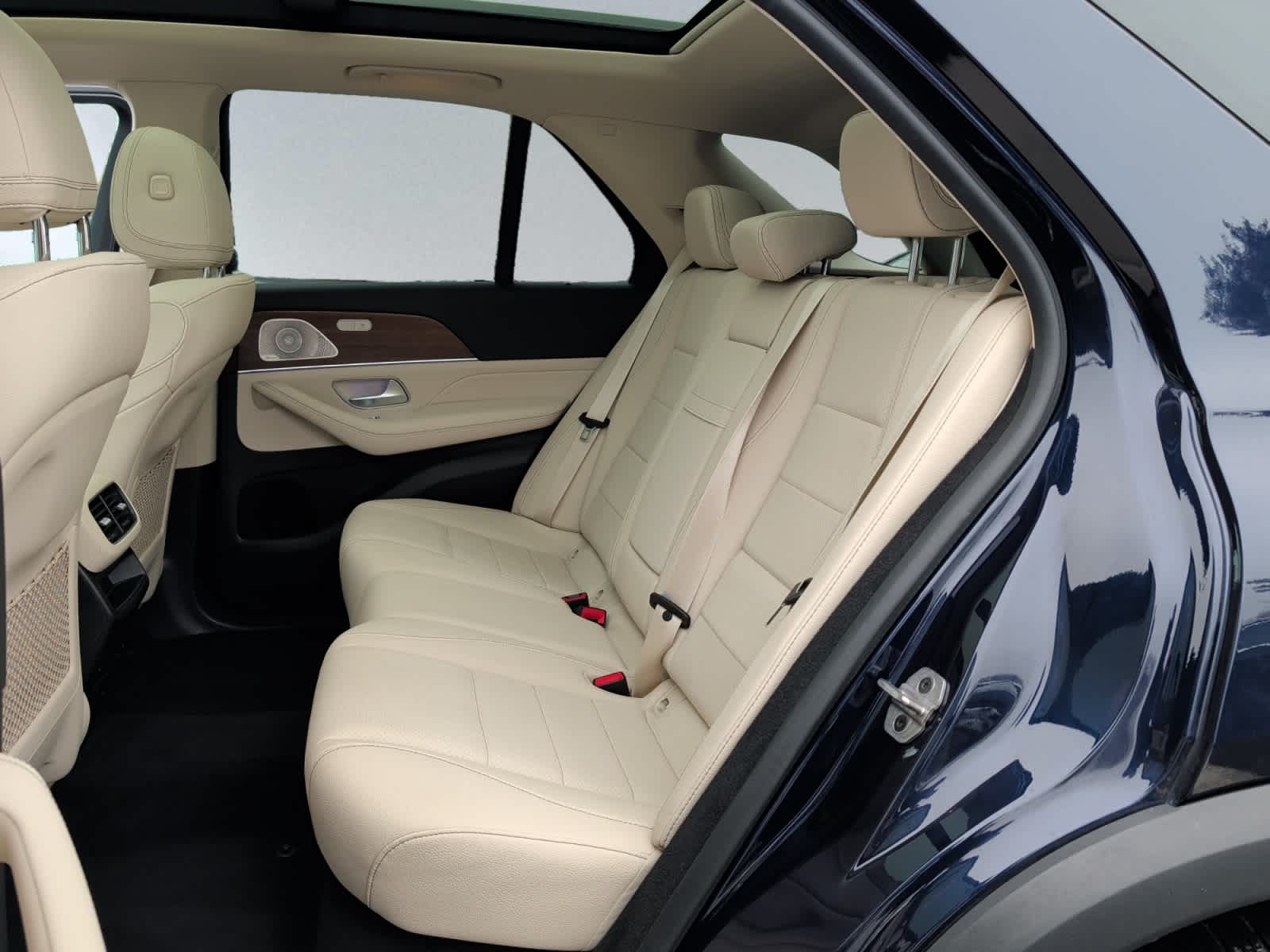 used 2022 Mercedes-Benz GLE 350 car, priced at $43,898