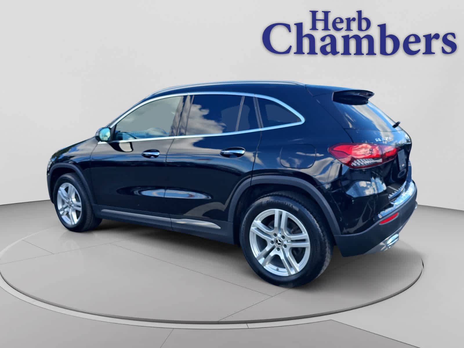 used 2022 Mercedes-Benz GLA 250 car, priced at $27,998