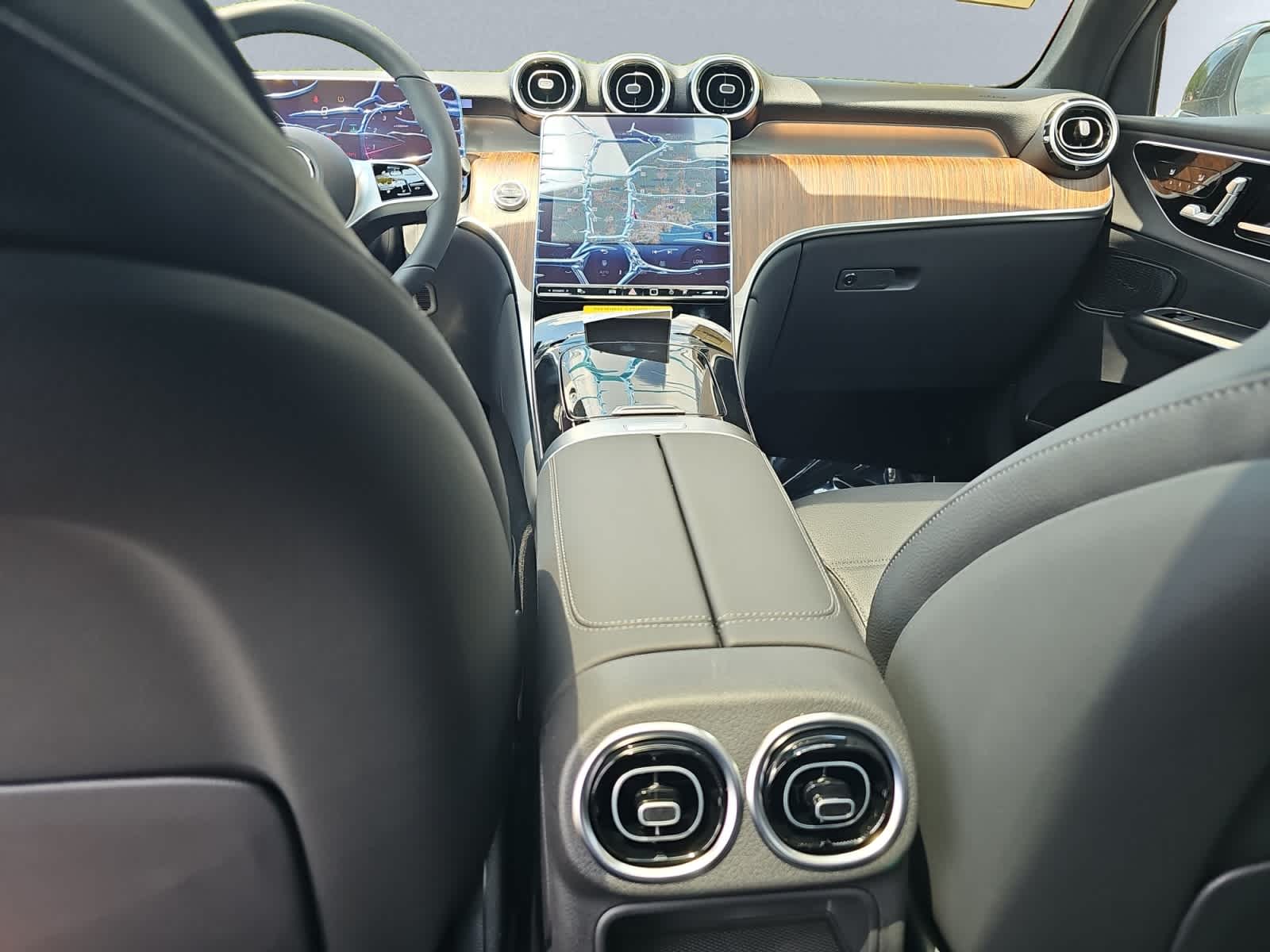 new 2026 Mercedes-Benz GLC 300 car