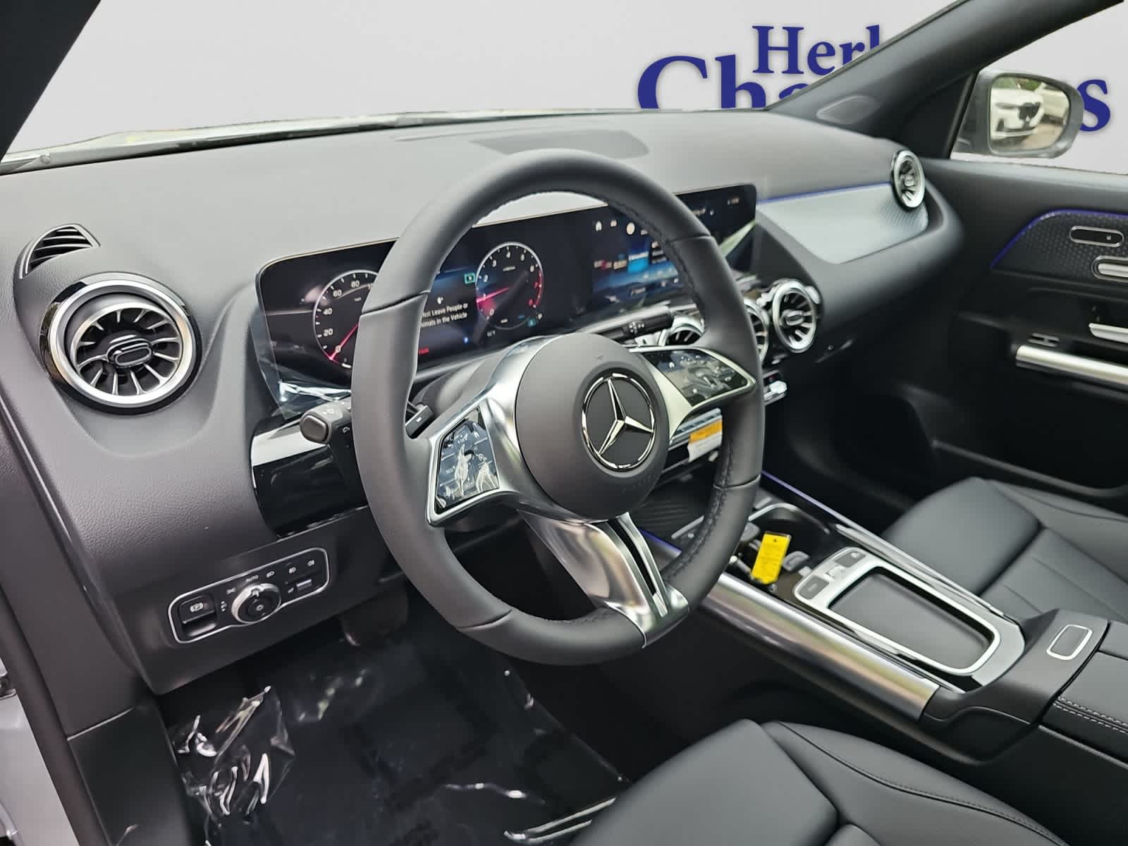 new 2026 Mercedes-Benz GLA 250 car