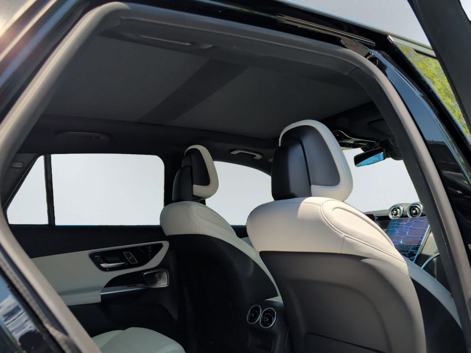 new 2026 Mercedes-Benz GLC 300 car