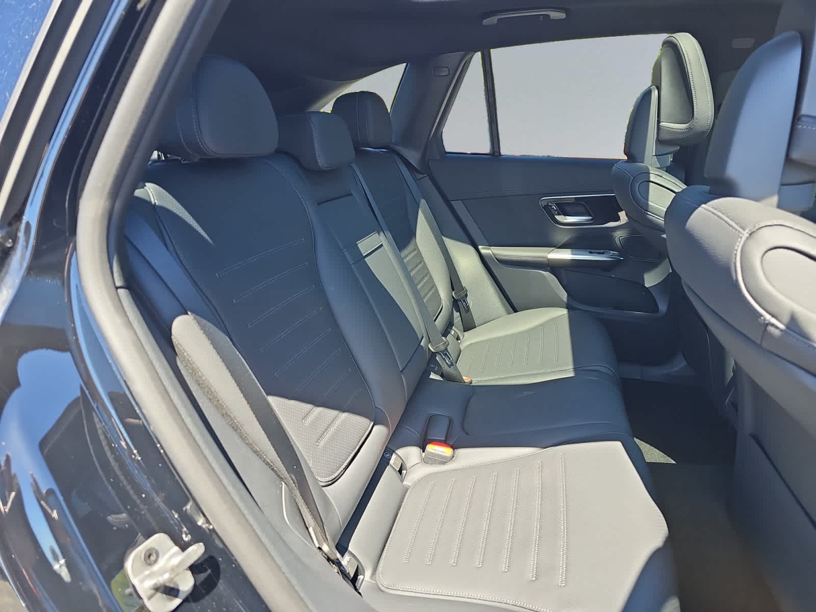 new 2026 Mercedes-Benz GLC 300 car