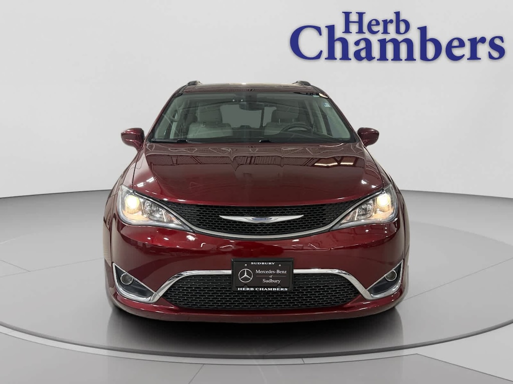 Used 2017 Chrysler Pacifica Touring-L Van