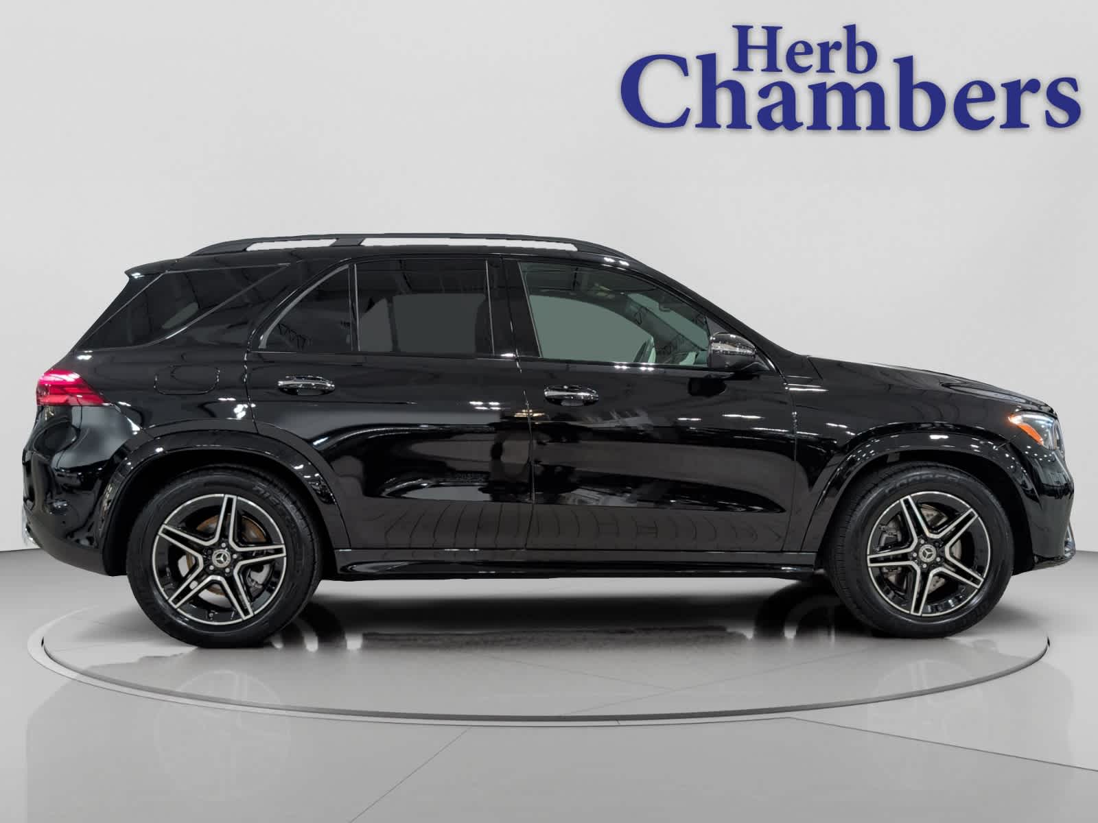 used 2025 Mercedes-Benz GLE 450 car, priced at $67,998