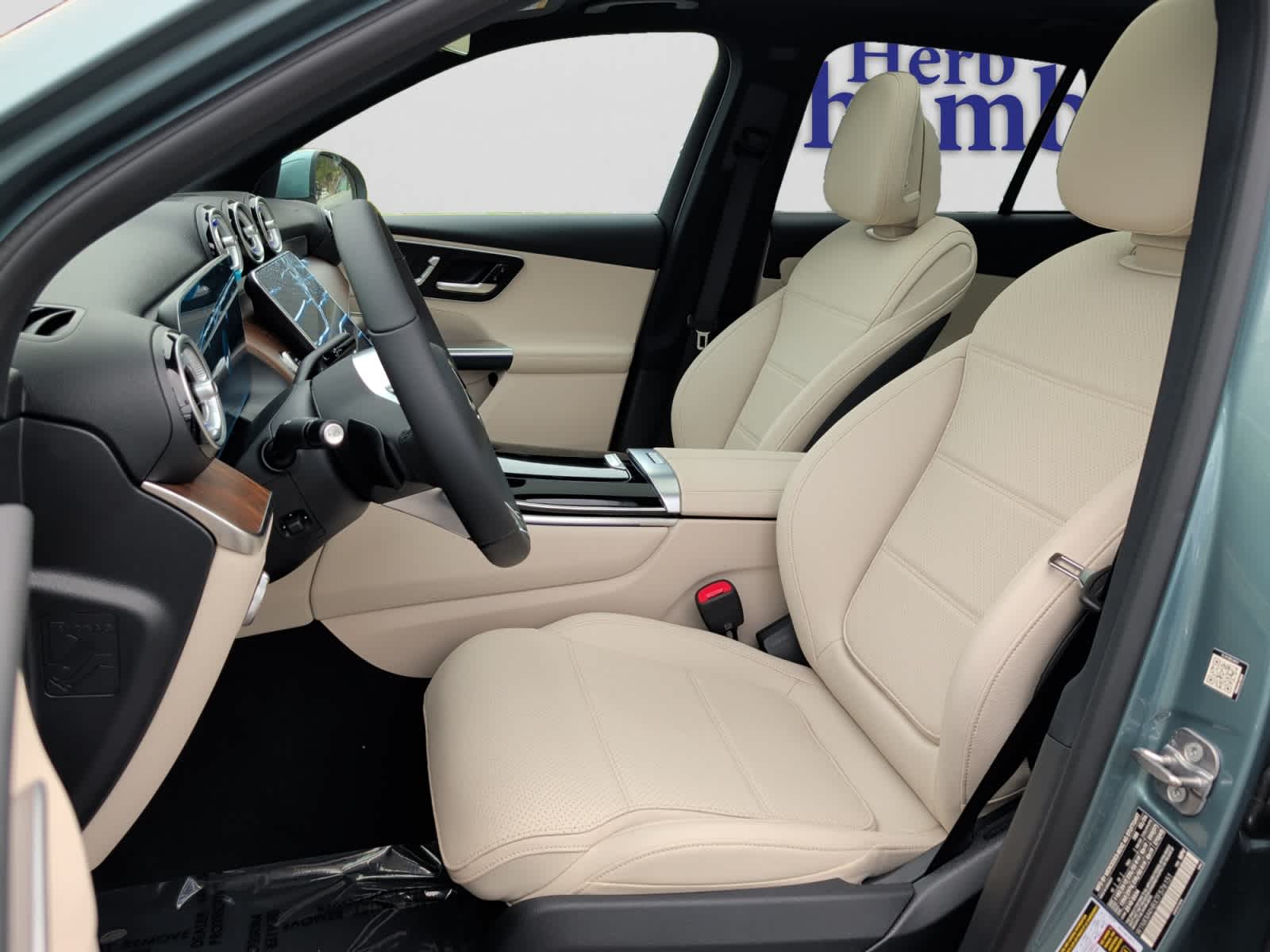 new 2026 Mercedes-Benz GLC 300 car