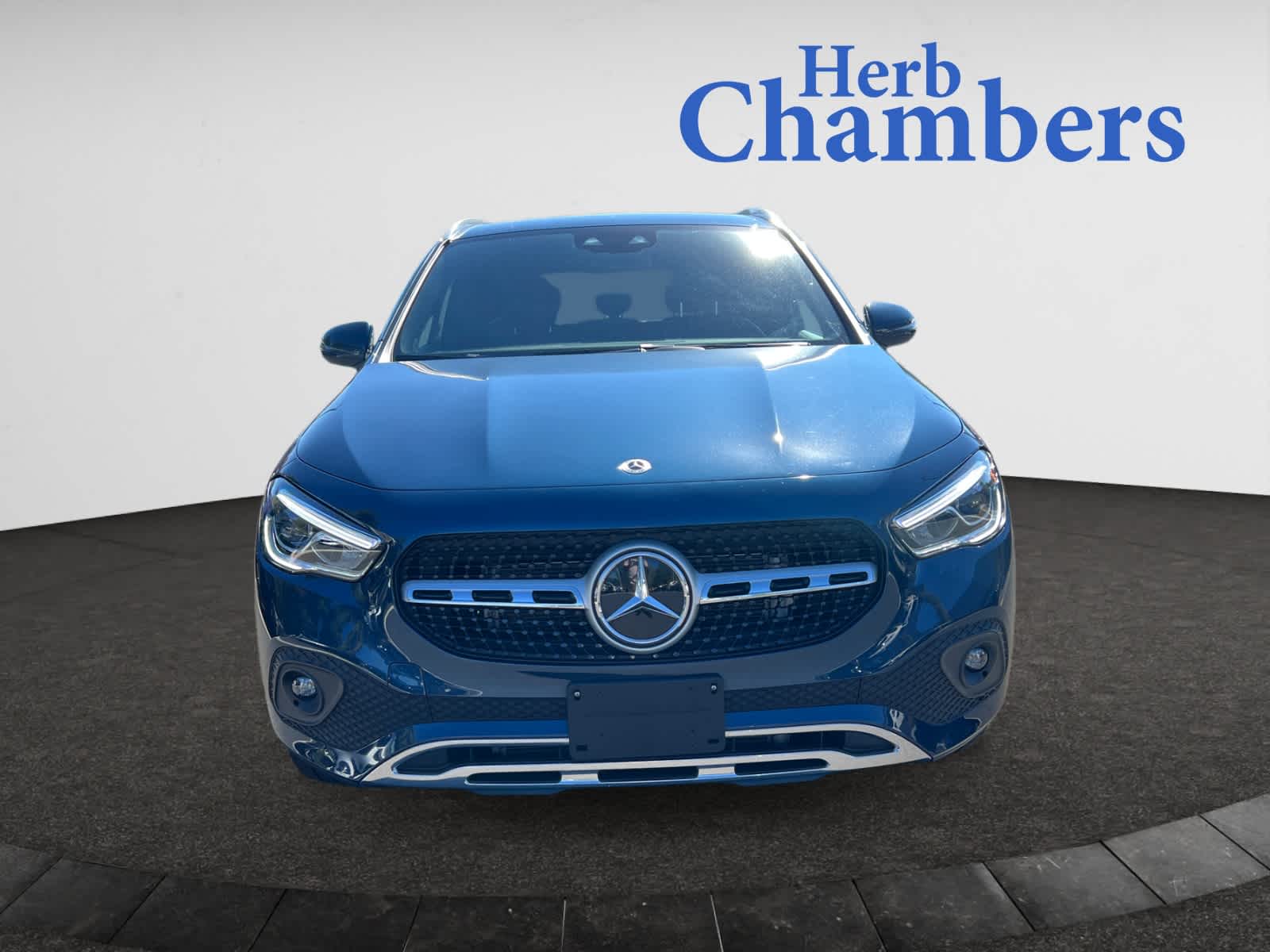 2023 Mercedes Benz GLA 250 4MATIC photo 2