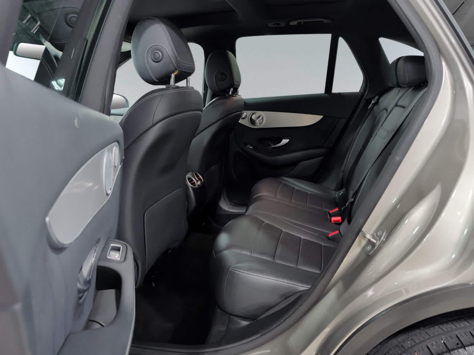 used 2019 Mercedes-Benz GLC 300 car, priced at $17,798