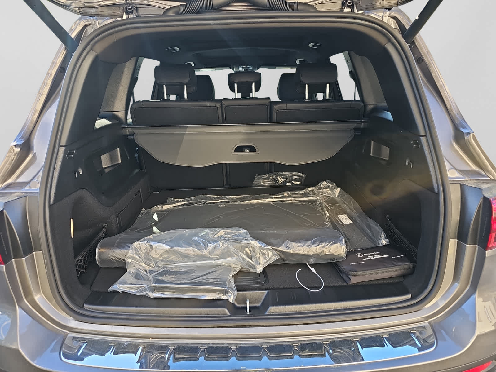 new 2026 Mercedes-Benz GLB 250 car