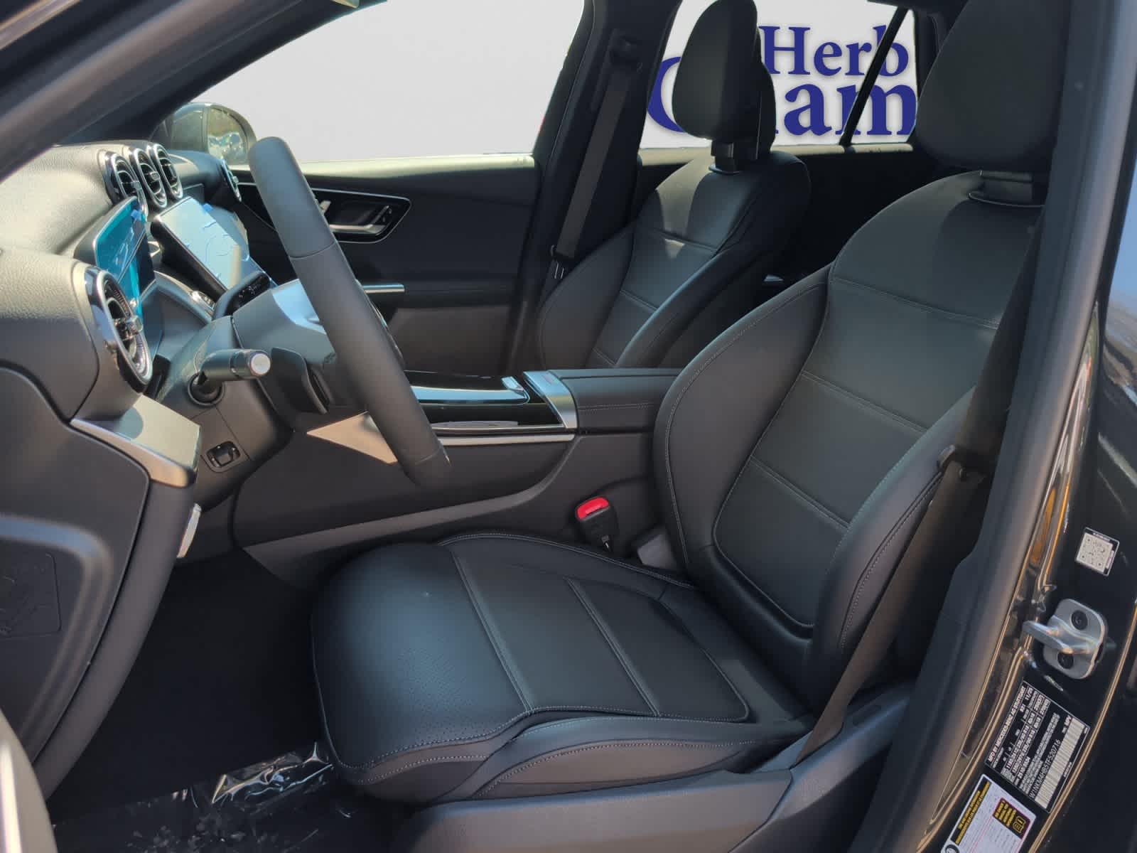 new 2026 Mercedes-Benz GLC 300 car