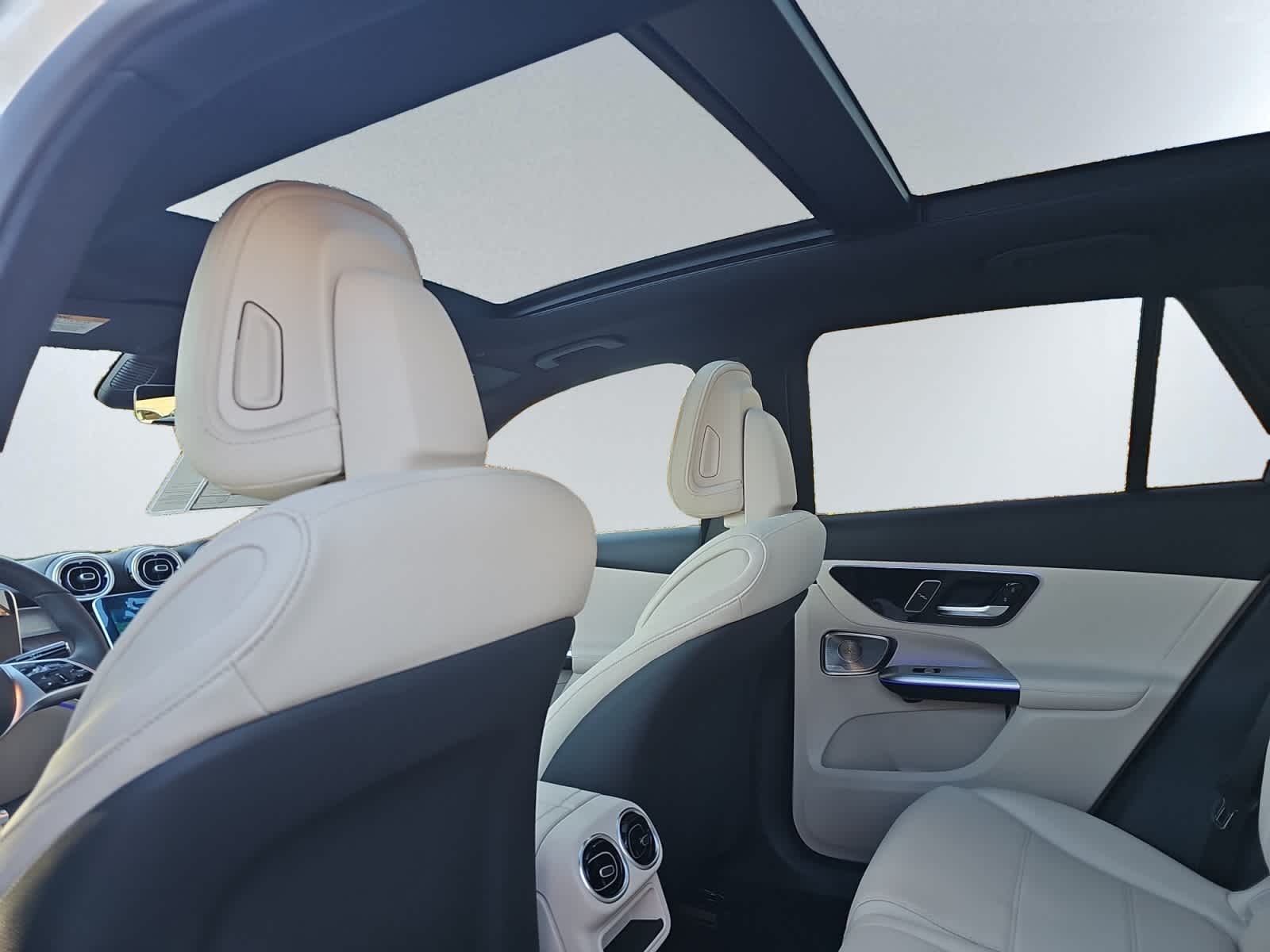 New 2027 Mercedes-Benz GLC 300 4MATIC SUV