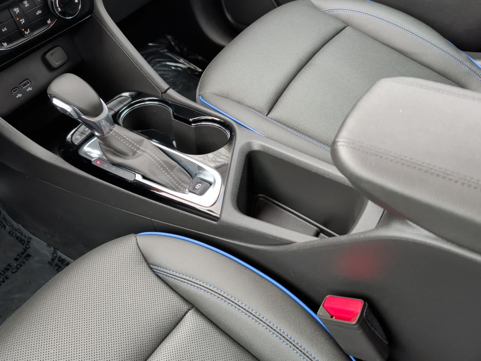 used 2025 Buick Encore GX car, priced at $24,998