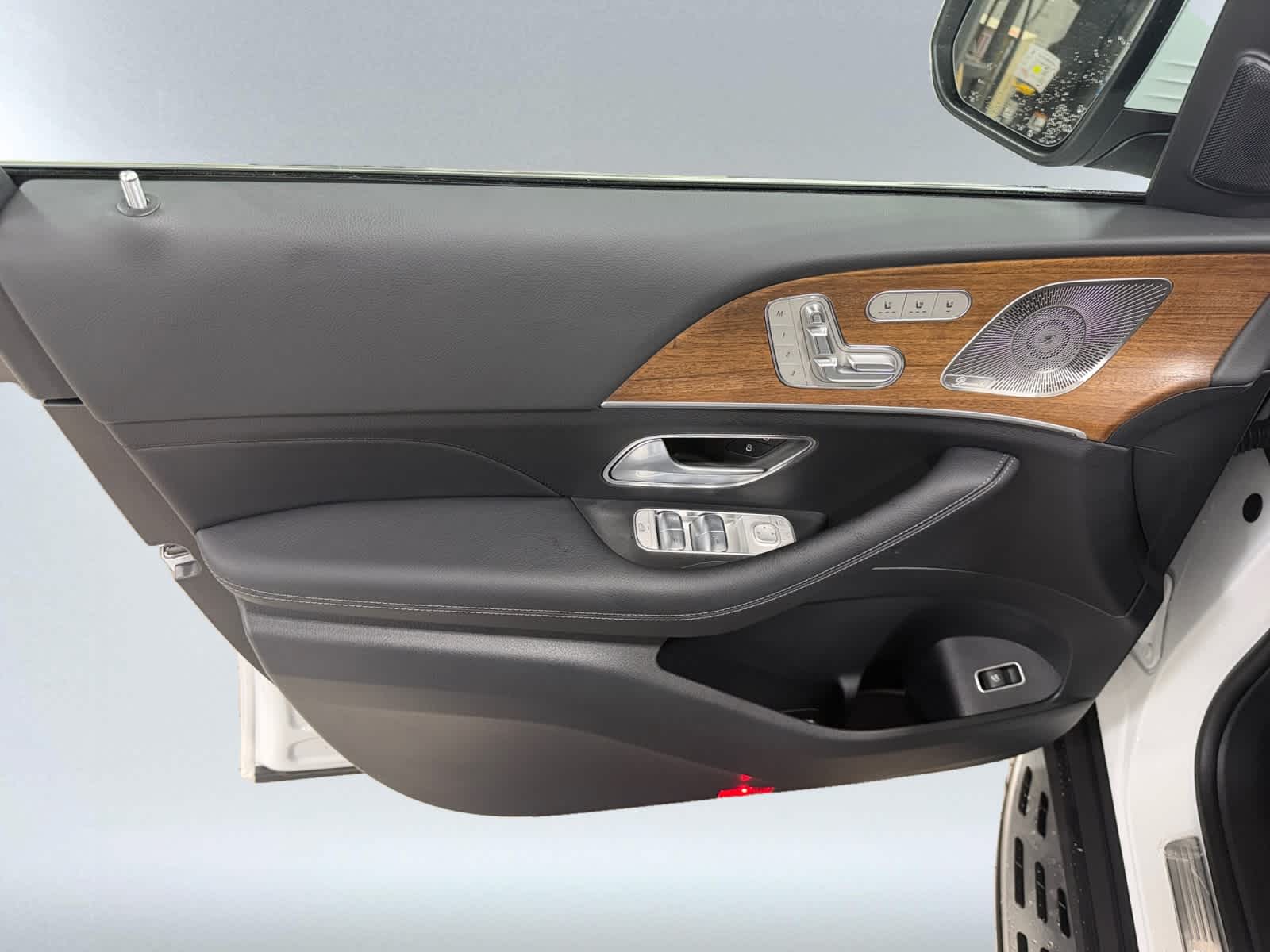 used 2025 Mercedes-Benz GLE 350 car, priced at $63,788