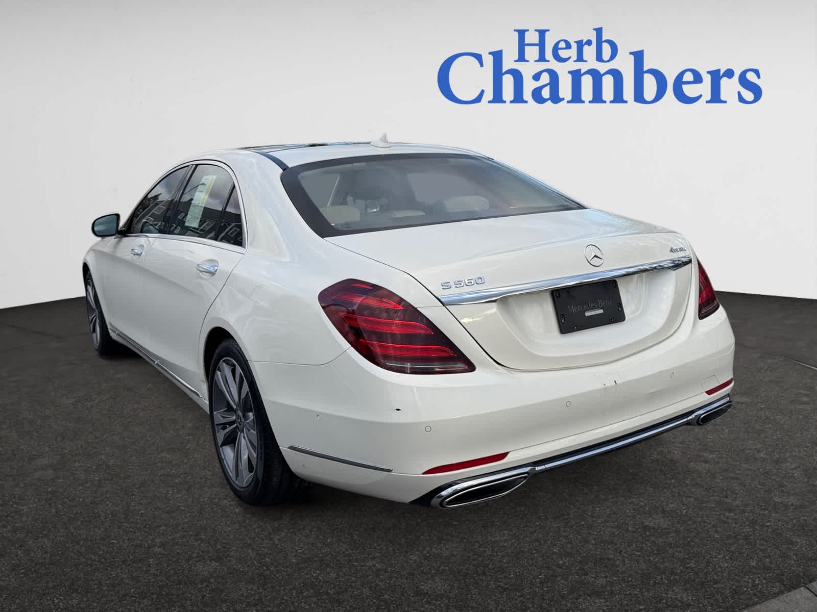2018 Mercedes Benz S 560 4MATIC photo 3