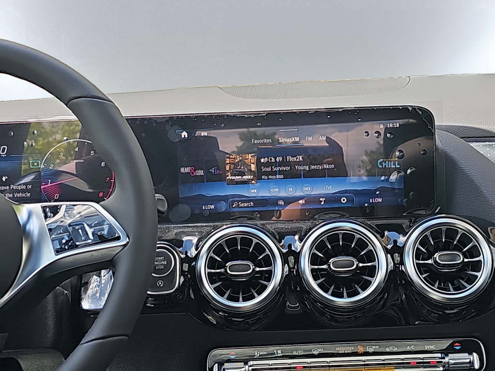 new 2026 Mercedes-Benz GLA 250 car