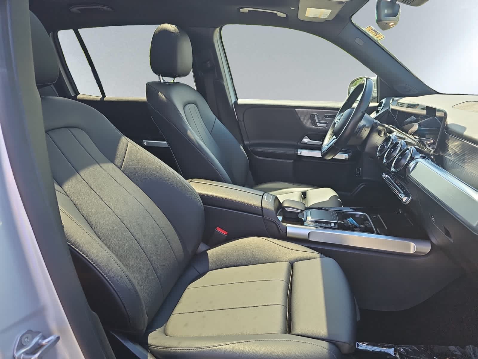used 2021 Mercedes-Benz GLB 250 car, priced at $25,498