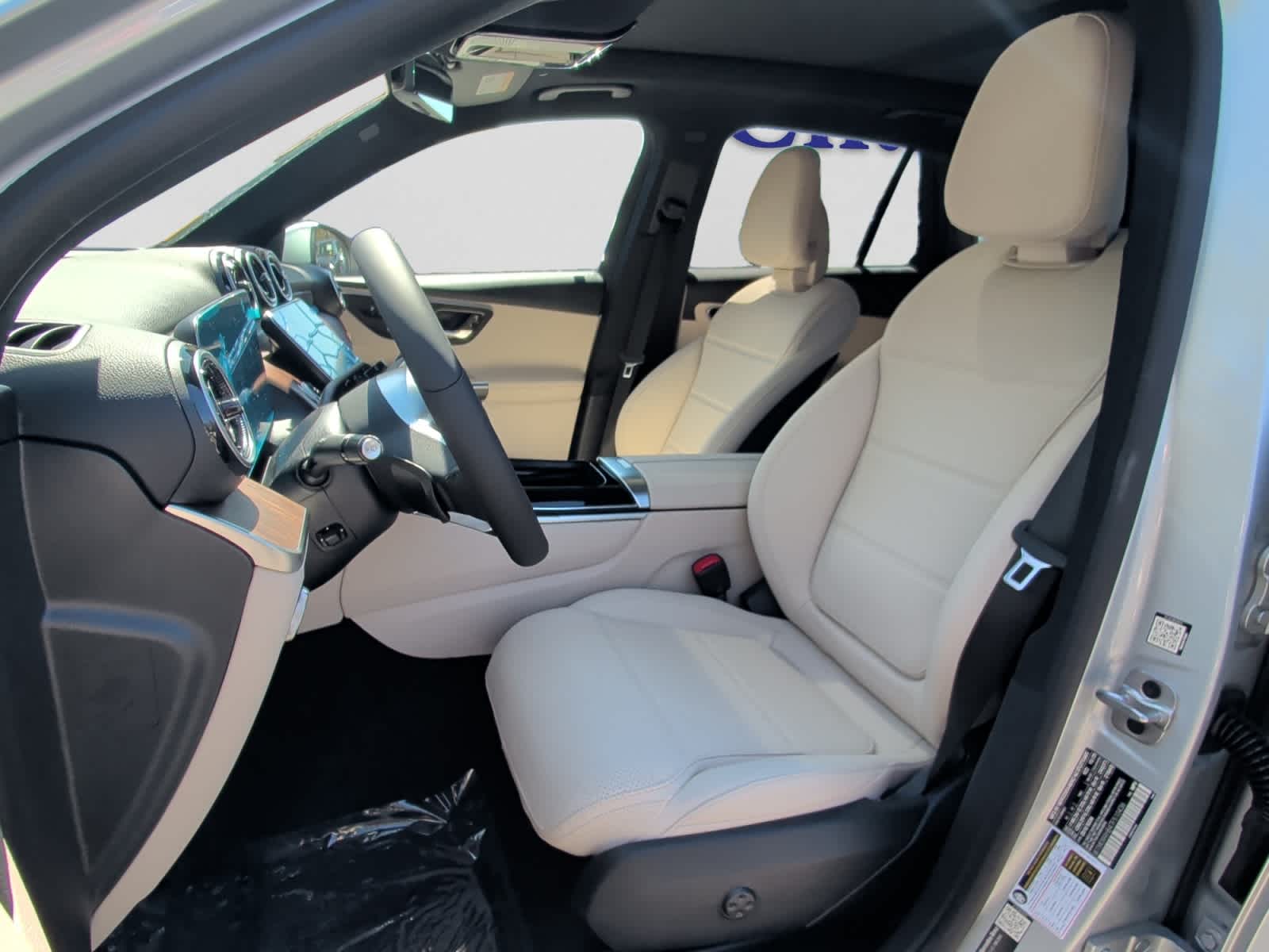 new 2026 Mercedes-Benz GLC 300 car