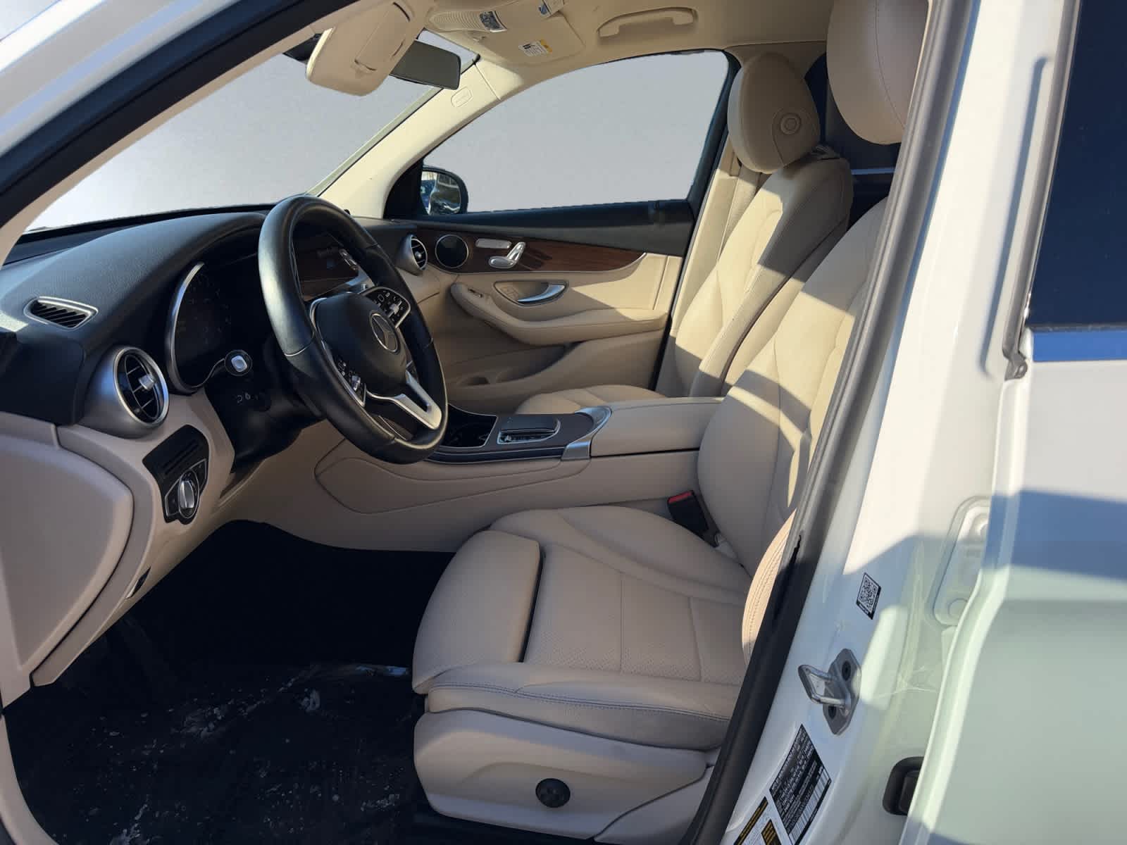 used 2022 Mercedes-Benz GLC 300 car, priced at $27,798