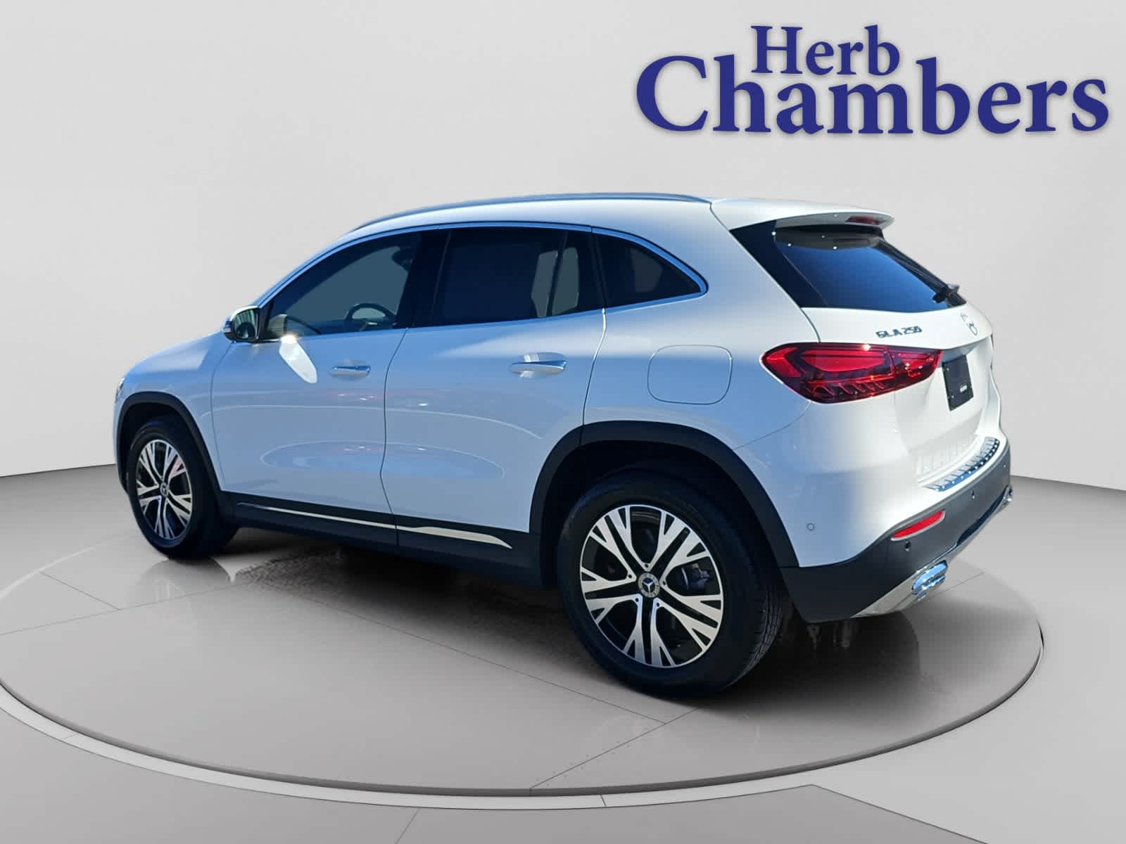 used 2025 Mercedes-Benz GLA 250 car, priced at $37,498