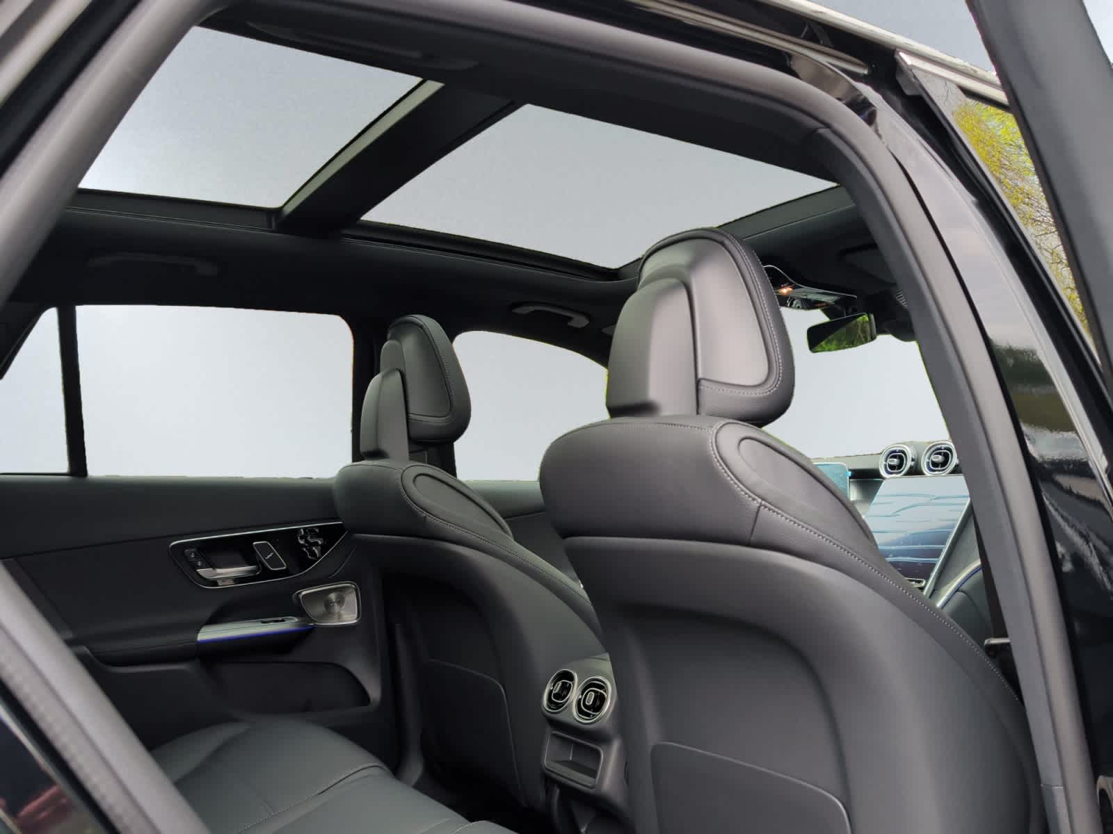 new 2026 Mercedes-Benz GLC 300 car