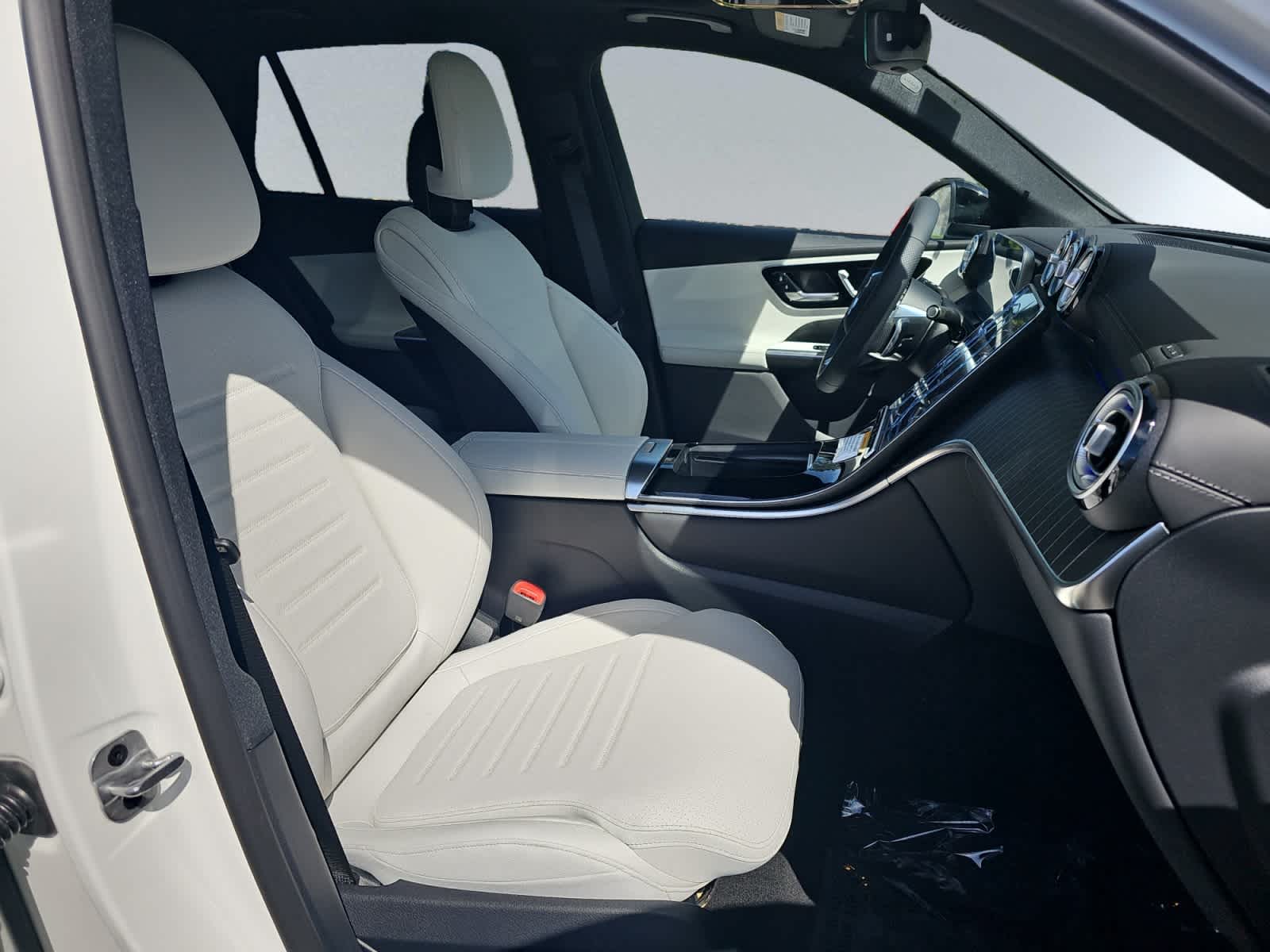 new 2026 Mercedes-Benz GLC 300 car