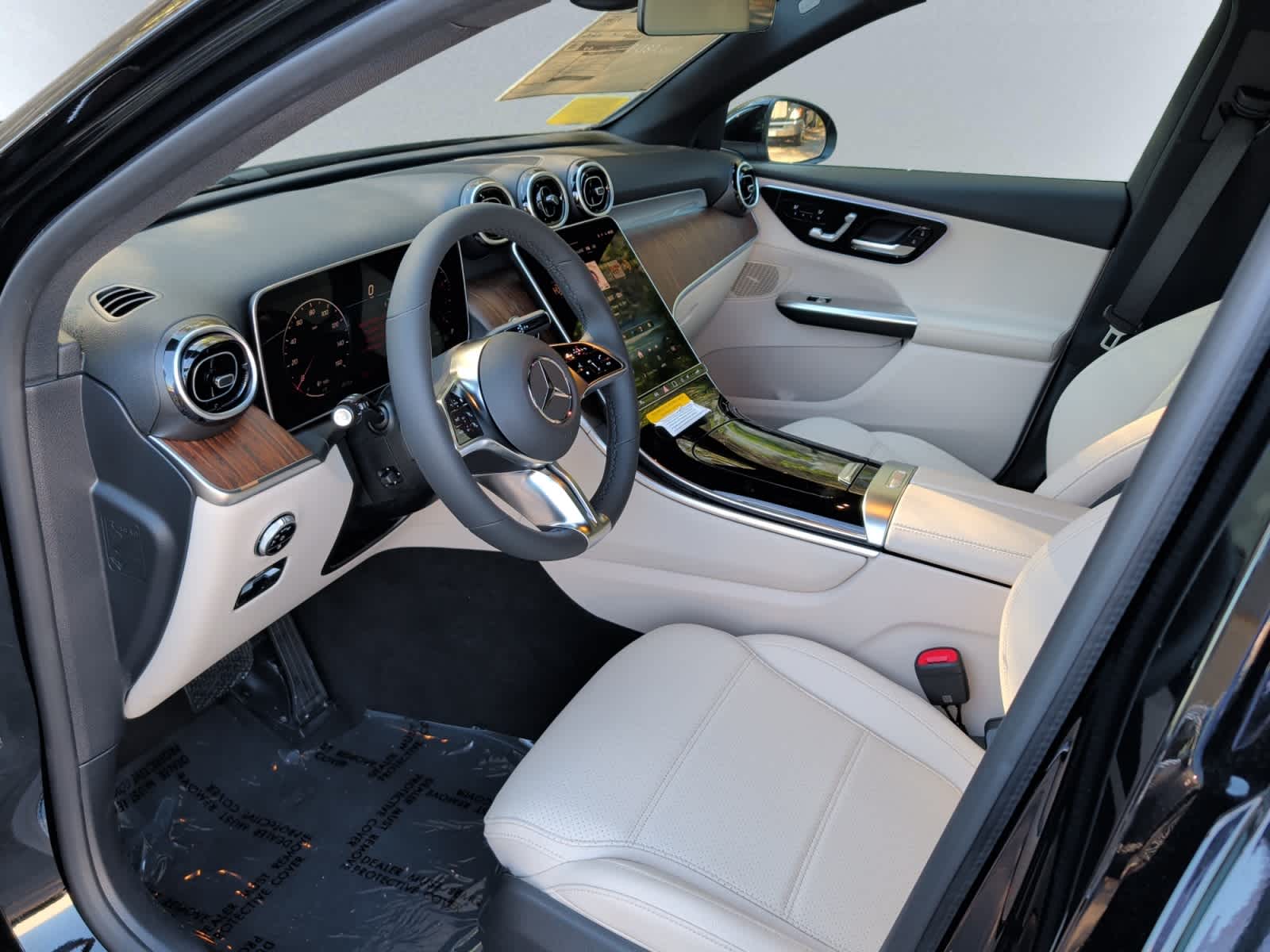 new 2026 Mercedes-Benz GLC 300 car