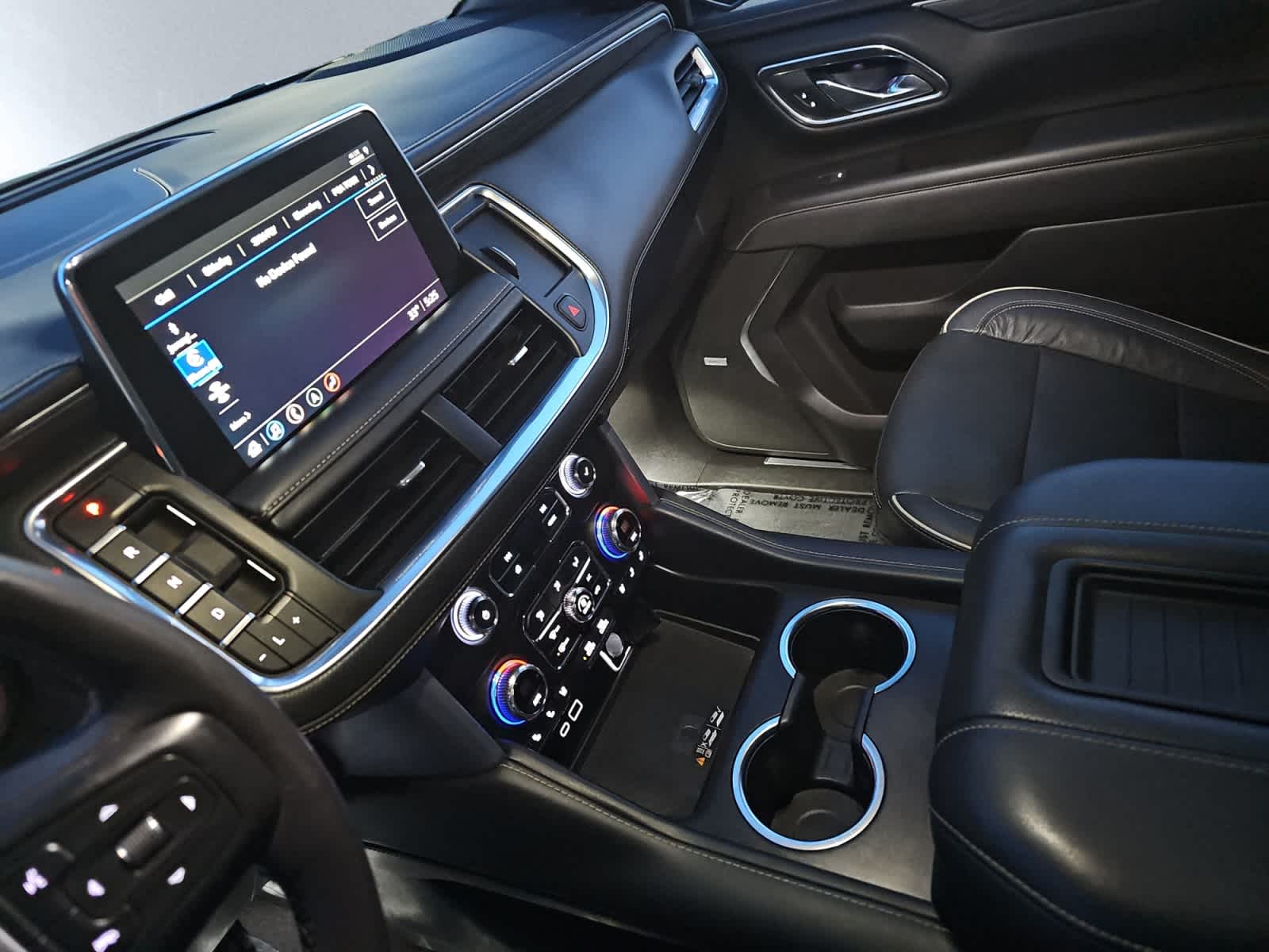 used 2021 GMC Yukon car, priced at $38,888