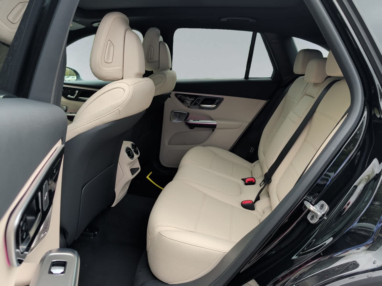 new 2026 Mercedes-Benz GLC 300 car