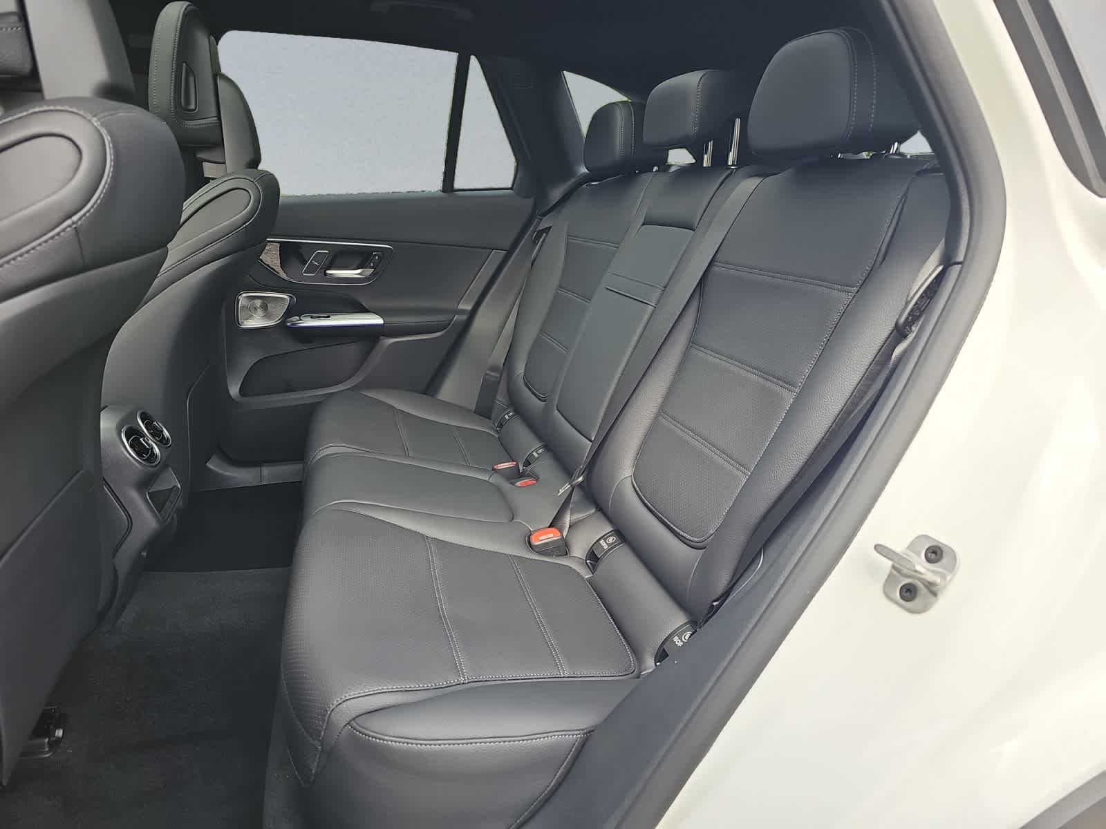 new 2026 Mercedes-Benz GLC 300 car