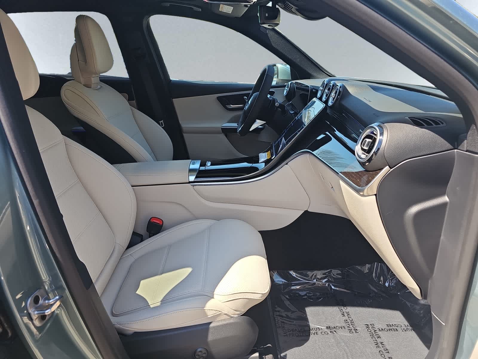 new 2026 Mercedes-Benz GLC 300 car