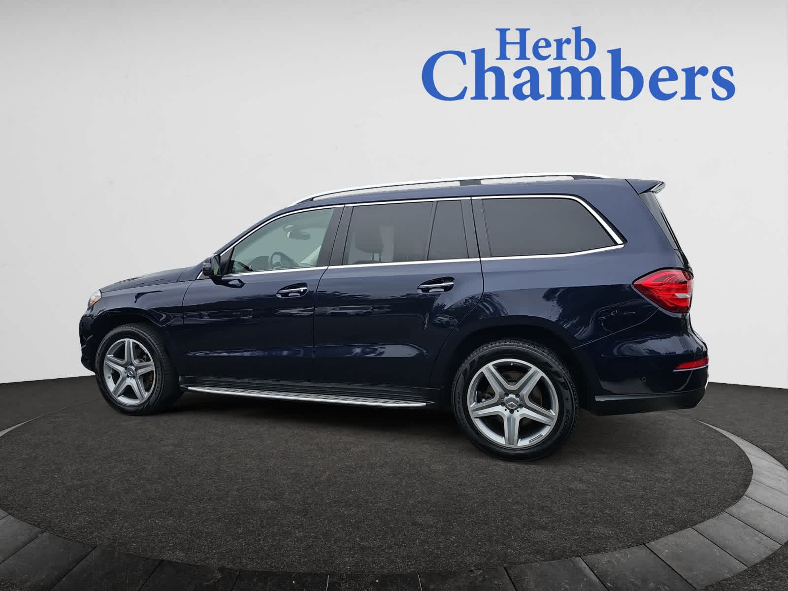 2017 Mercedes Benz GLS 450 4MATIC photo 3