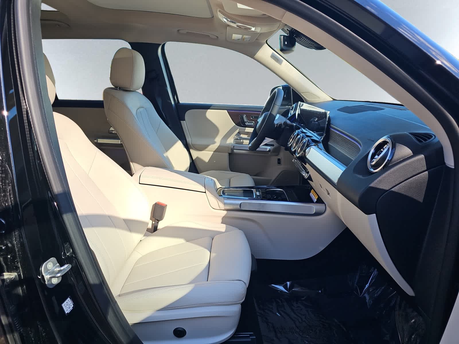 new 2026 Mercedes-Benz GLB 250 car