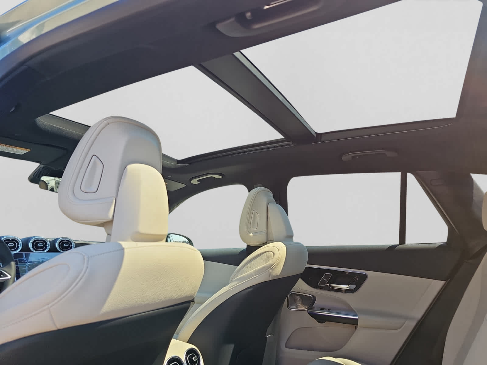 new 2026 Mercedes-Benz GLC 300 car